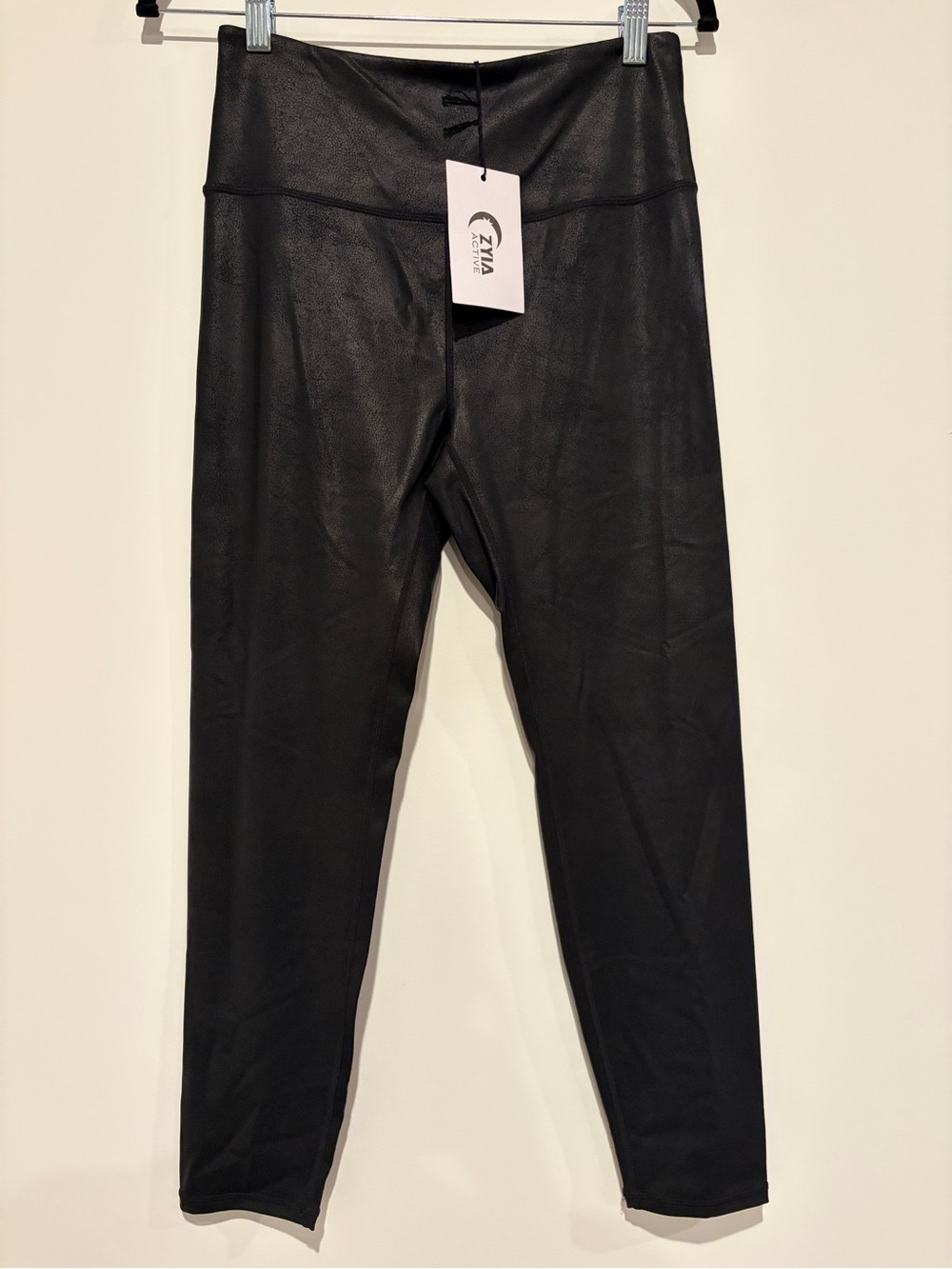 NWT Zyia Active 6-8 Black Distressed Bleeker Street Legging 7/8 24" Yoga Pants